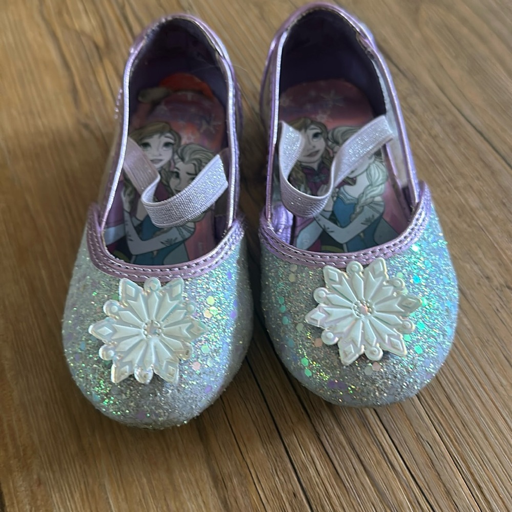 Disney frozen shoes toddler girl size 6
